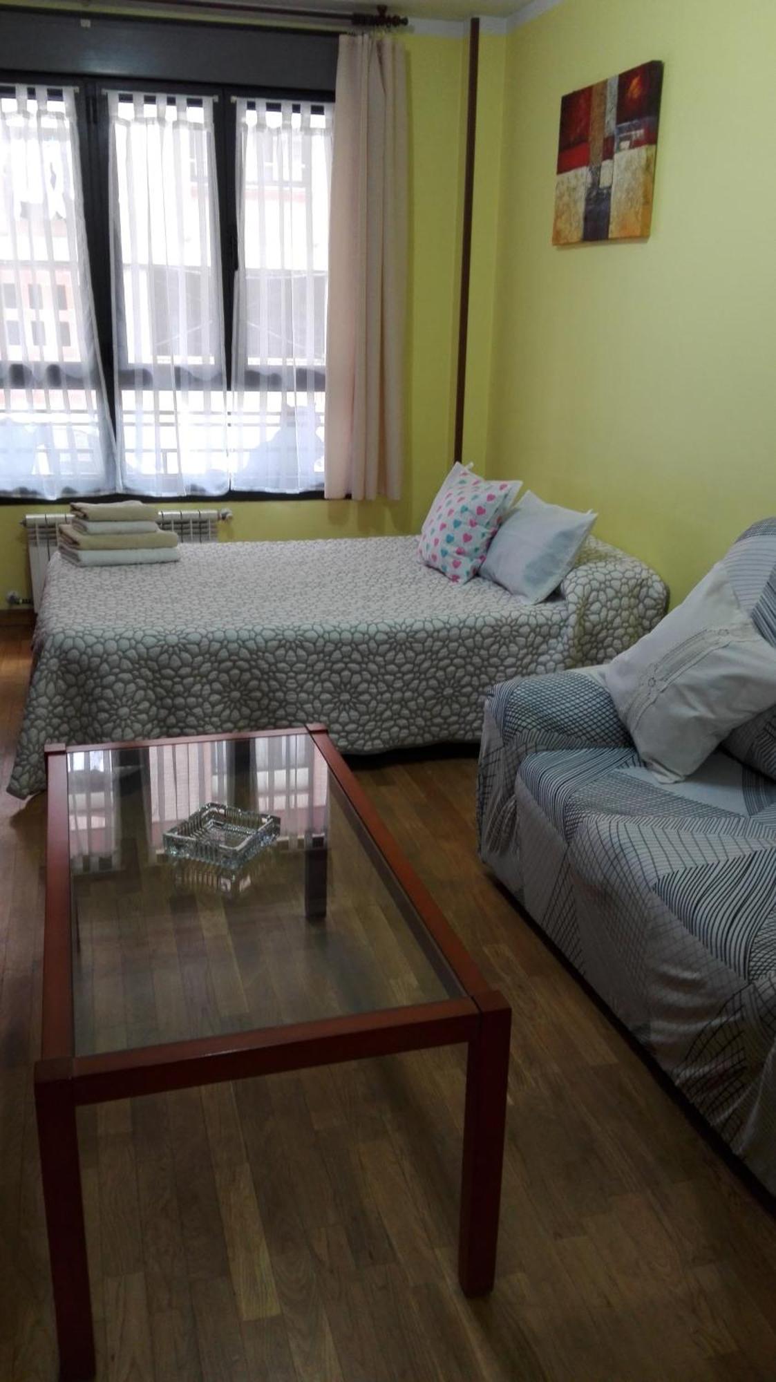 Appartamento Amplio Loft Con Plaza De Garaje Onís Camera foto